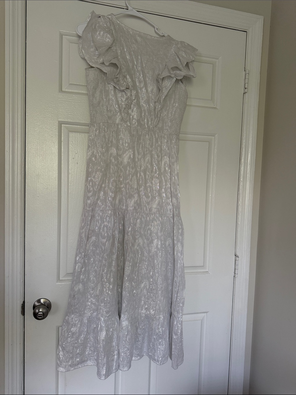 Roller Rabbit White Ruffled V-Neck Midi Dress - Picture 6 of 8